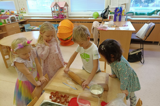 Pečení vánočního cukroví